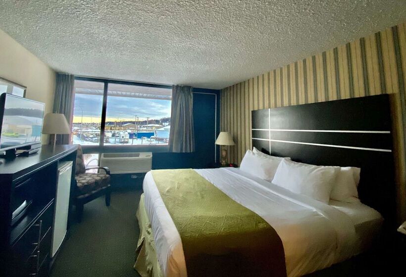 فندق Ramada By Wyndham Whitecourt