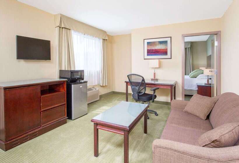 ホテル Ramada By Wyndham Williams Lake