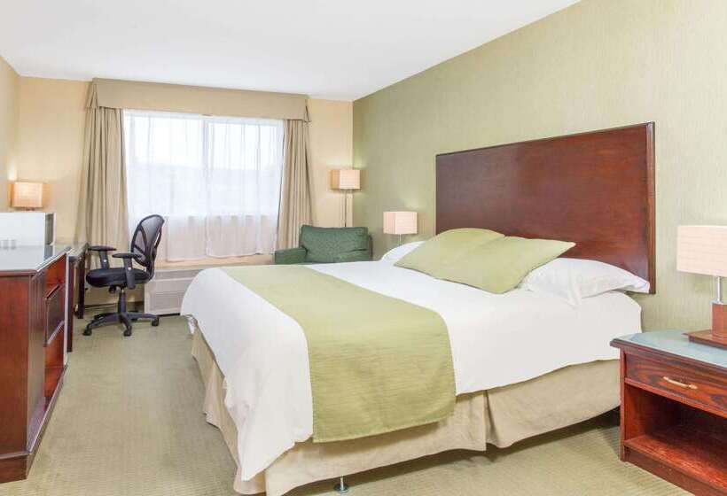 ホテル Ramada By Wyndham Williams Lake