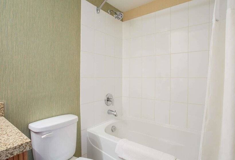 ホテル Ramada By Wyndham Williams Lake