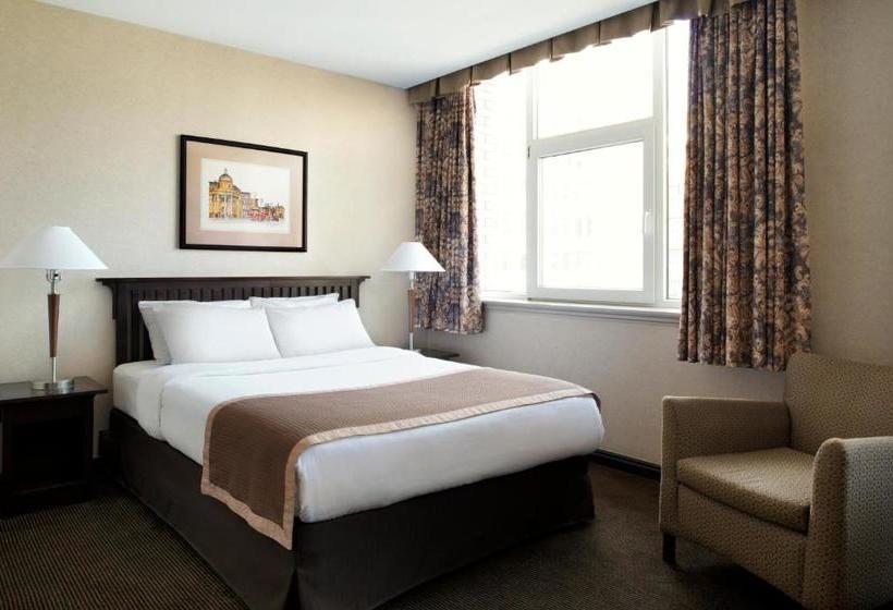 호텔 Ramada Limited Downtown Vancouver