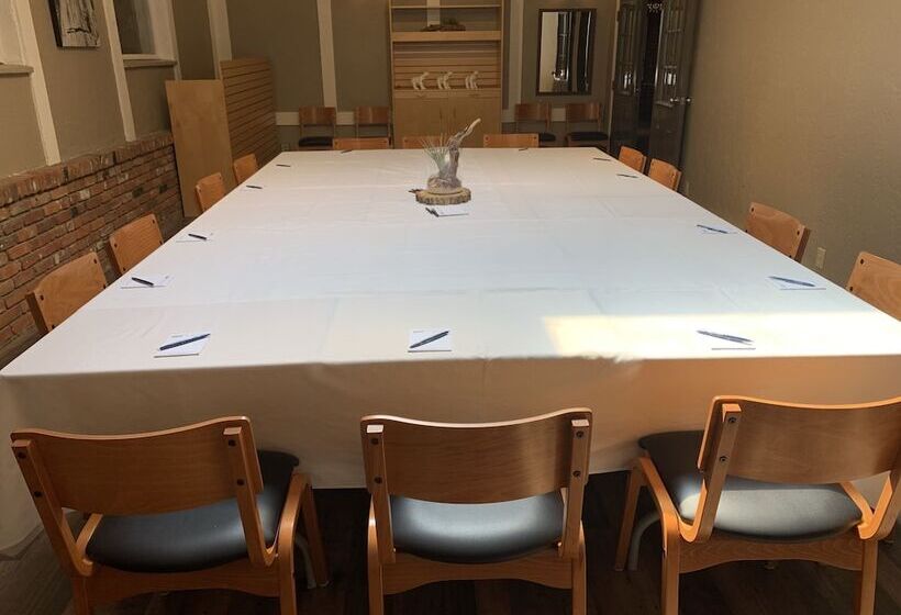 Regent Hotel Revelstoke