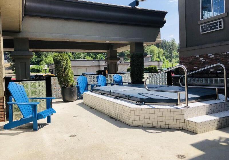 Regent Hotel Revelstoke