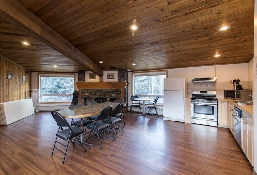 호텔 Rocky Mountain Ski Lodge