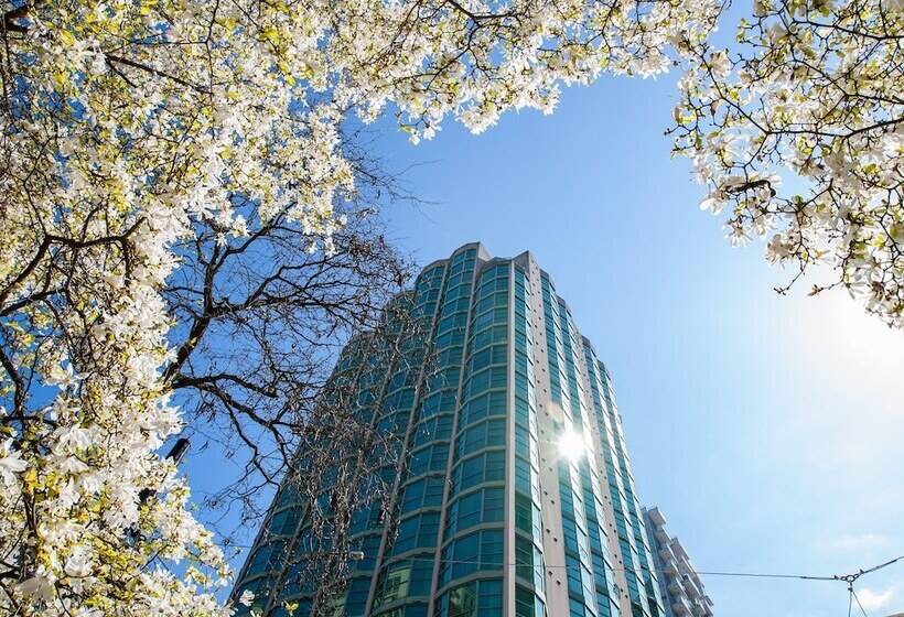 فندق Rosedale On Robson Suite