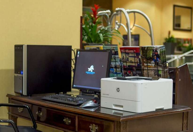 فندق Rosedale On Robson Suite