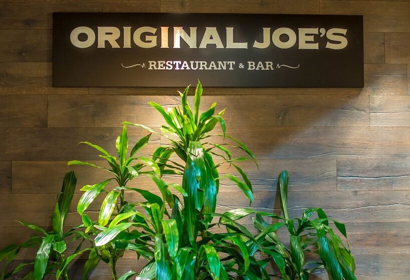 فندق Rosedale On Robson Suite