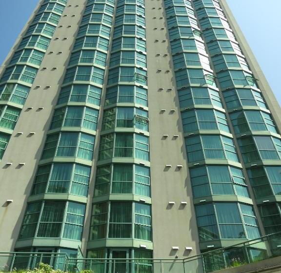 فندق Rosedale On Robson Suite