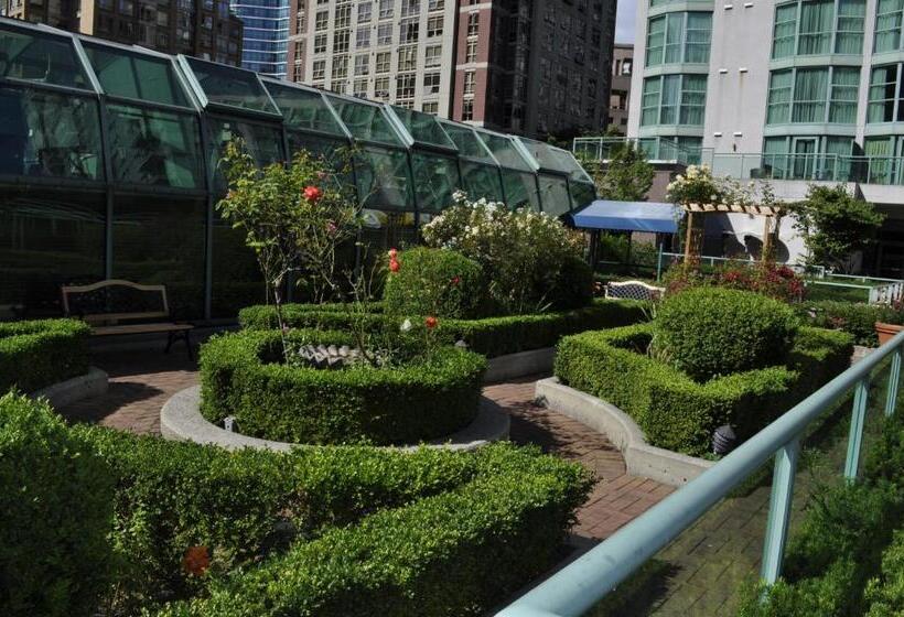 فندق Rosedale On Robson Suite