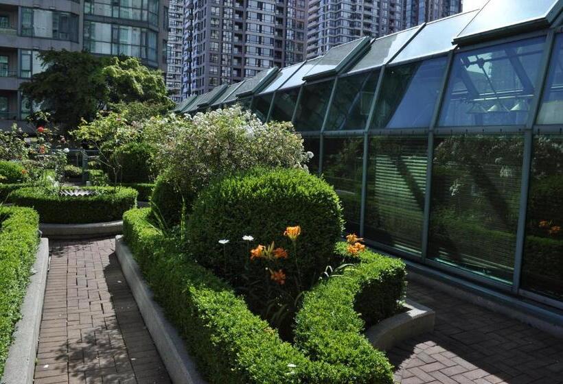 فندق Rosedale On Robson Suite