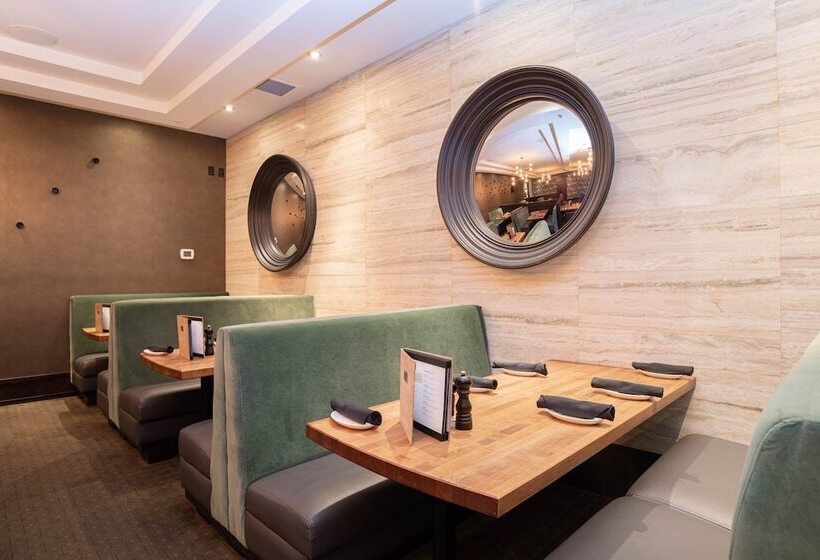 Sandman Hotel Edmonton West