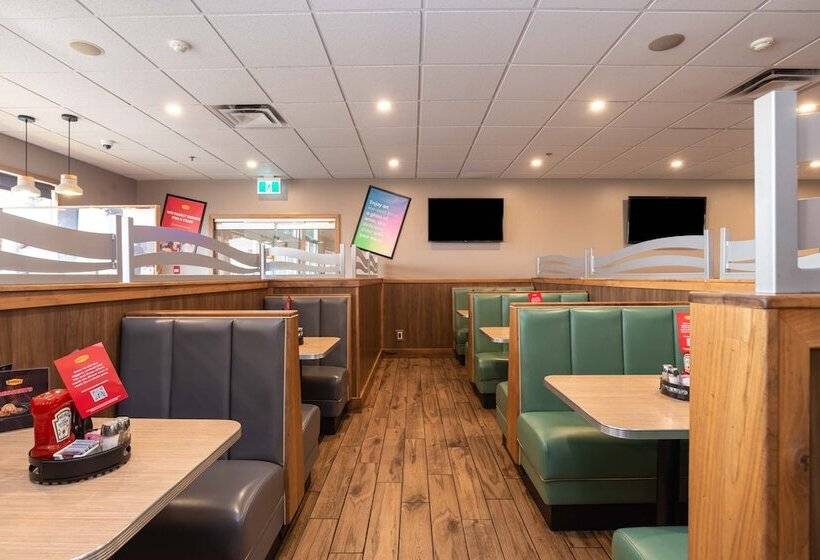 Sandman Hotel Edmonton West