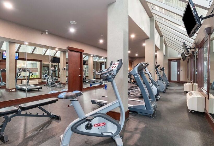 Sandman Hotel Edmonton West