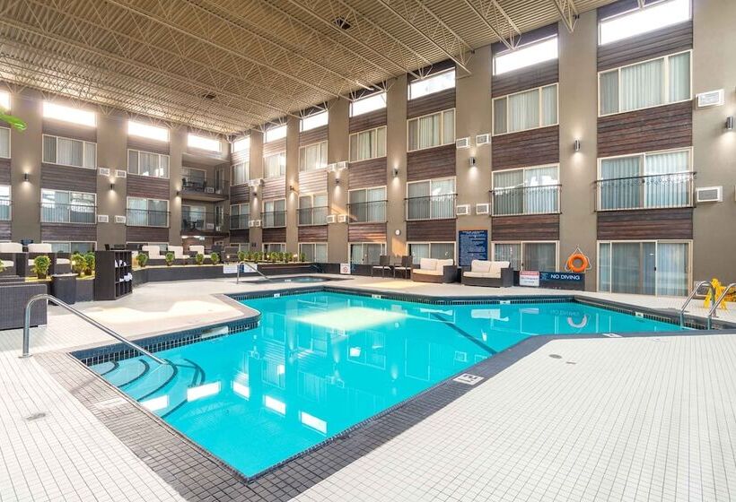 Sandman Hotel Edmonton West