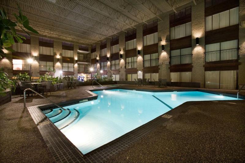 Sandman Hotel Edmonton West