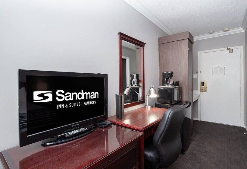 호텔 Sandman Inn Kamloops