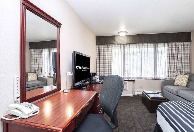 Sandman Hotel Terrace