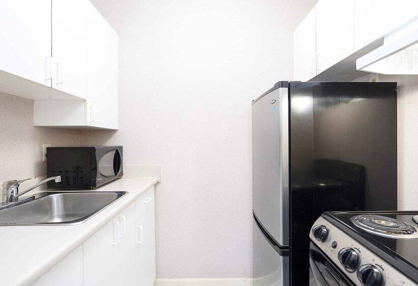 Sandman Hotel Terrace