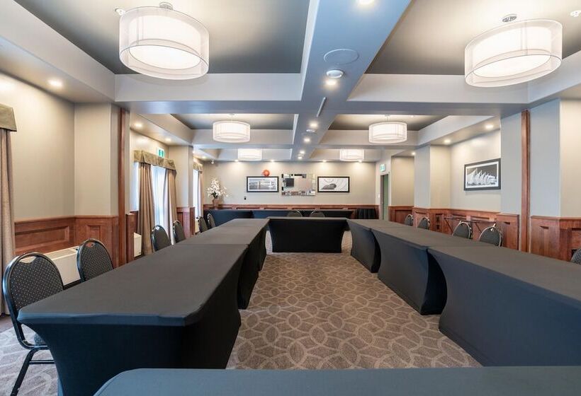 Sandman Hotel Vancouver Airport