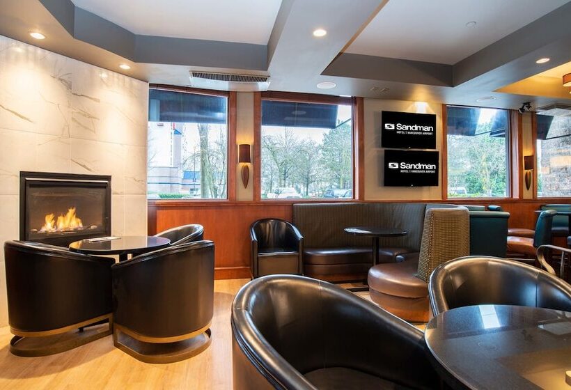 Sandman Hotel Vancouver Airport