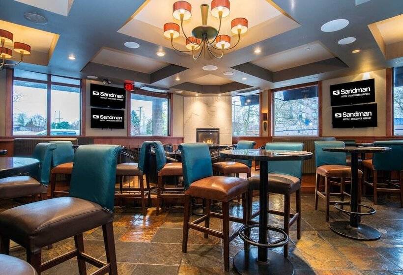 Sandman Hotel Vancouver Airport