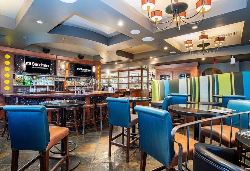 Sandman Hotel Vancouver Airport