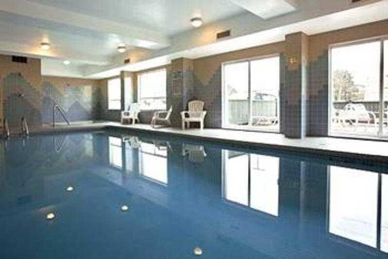 Sandman Hotel Vancouver Airport