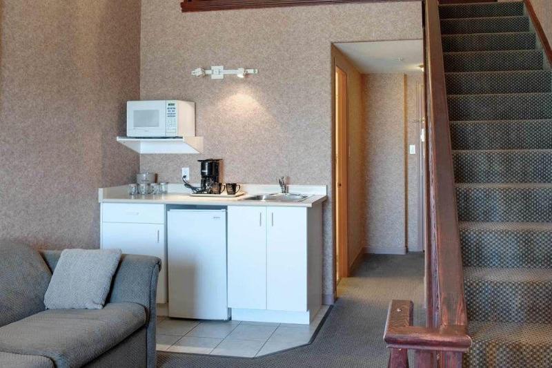 Sandman Hotel Vancouver Airport