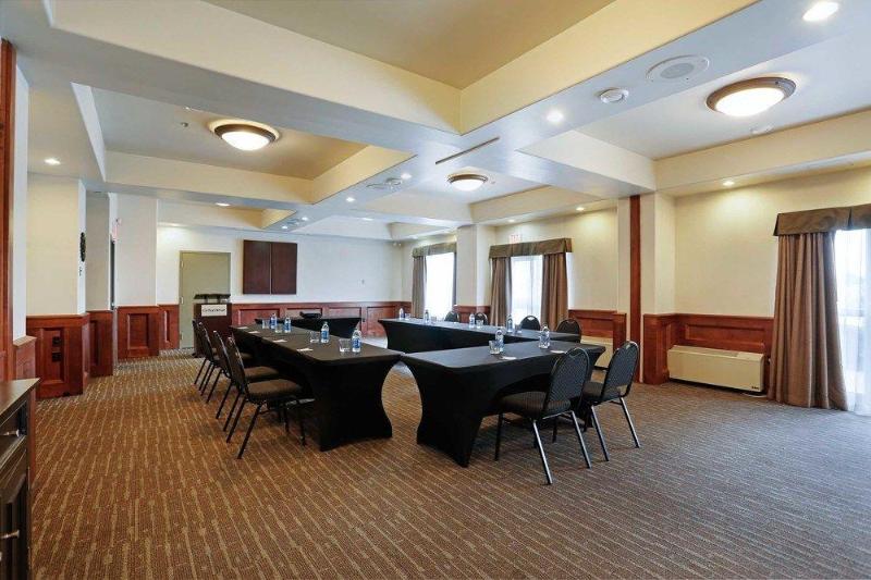 Sandman Hotel Vancouver Airport