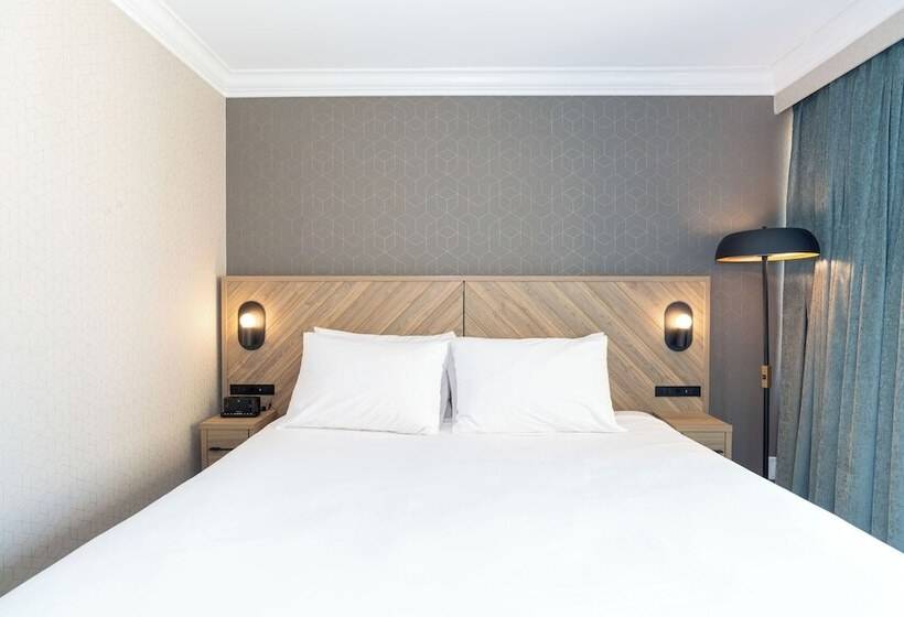 Sandman Hotel Vancouver Downtown