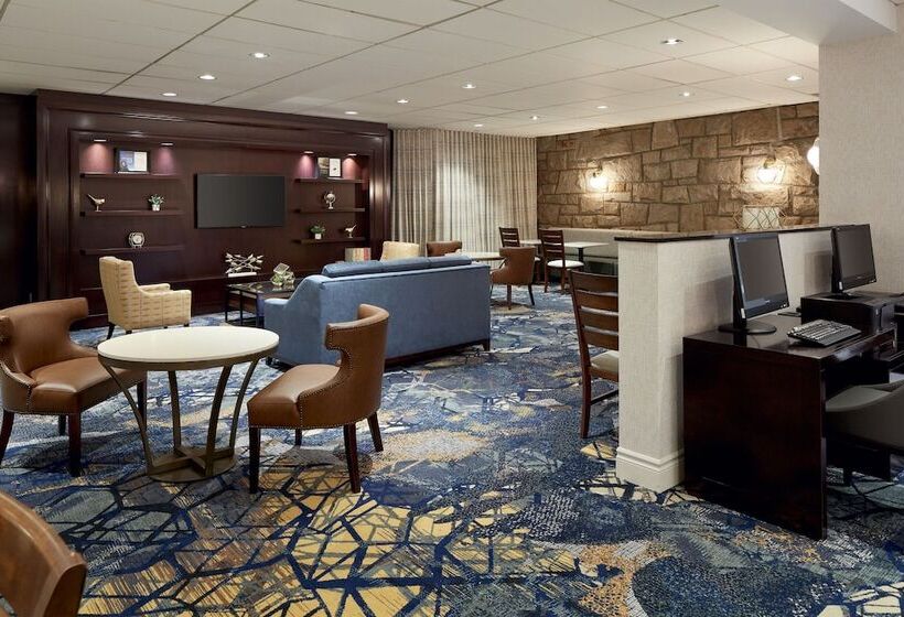Отель Sheraton Montreal Airport
