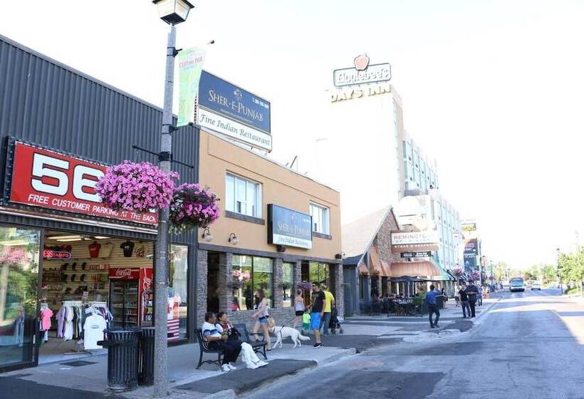 酒店 The Falls Family Lodge