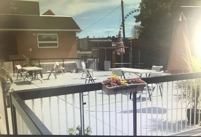 酒店 The Falls Family Lodge