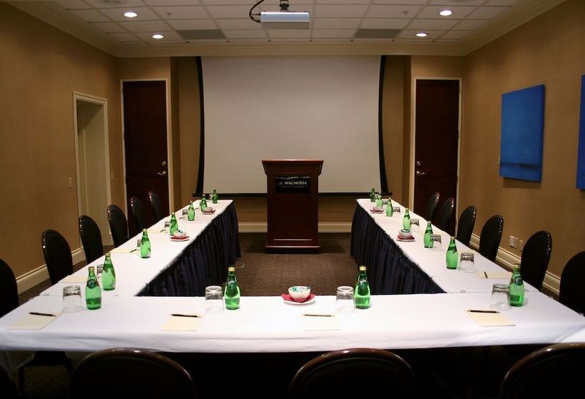 The Magnolia Hotel & Spa