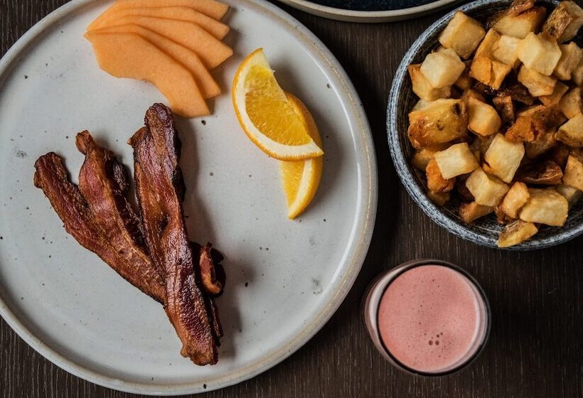 The Magnolia Hotel & Spa