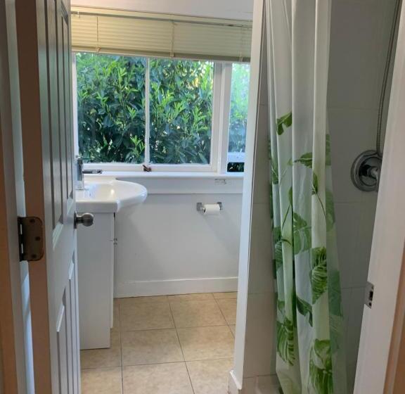 Отель Manor Guest House