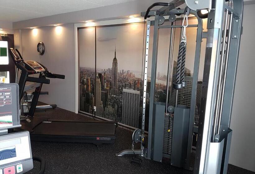 فندق Days Inn By Wyndham Sudbury & Conference Centre