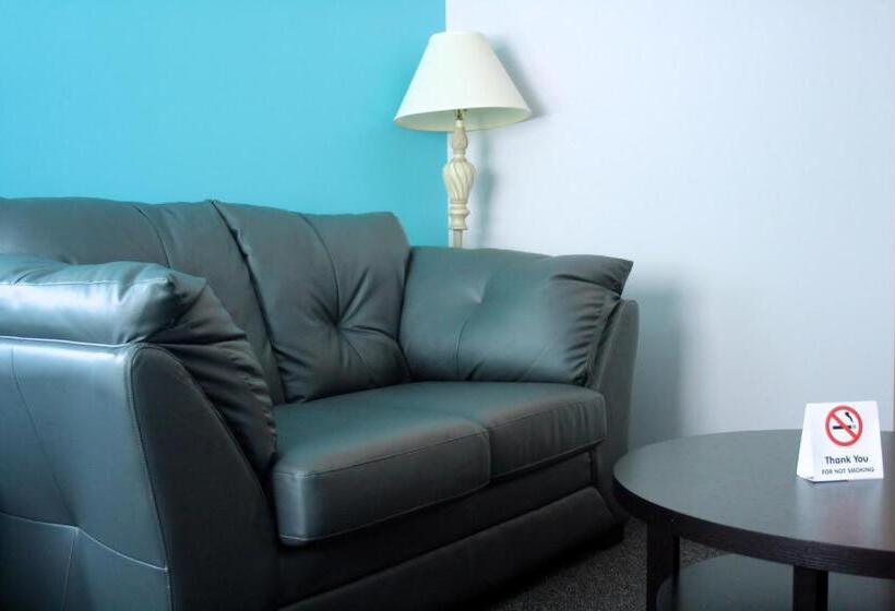 فندق Days Inn By Wyndham Sudbury & Conference Centre