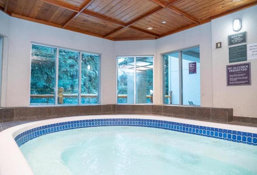 בית מלון כפרי The Rundlestone Lodge