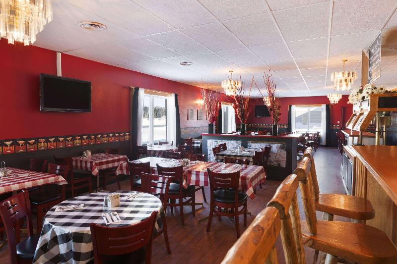 فندق Travel Inn Cochrane