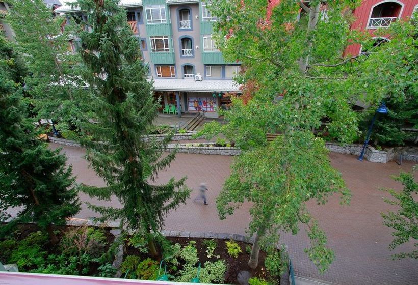 ホテル Town Plaza Suites By Golden Dreams