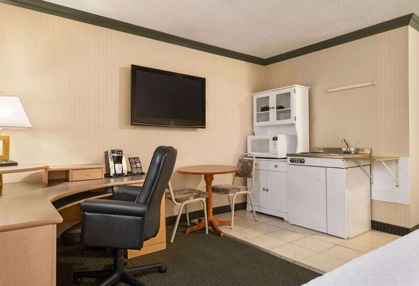 בית מלון כפרי Travelodge By Wyndham Dawson Creek