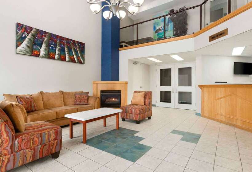 호텔 Travelodge By Wyndham Windsor