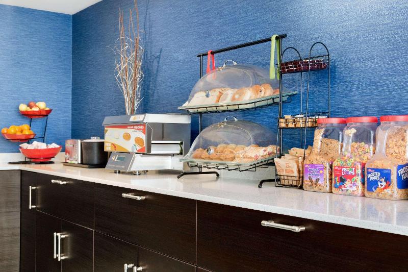 호텔 Travelodge By Wyndham Windsor