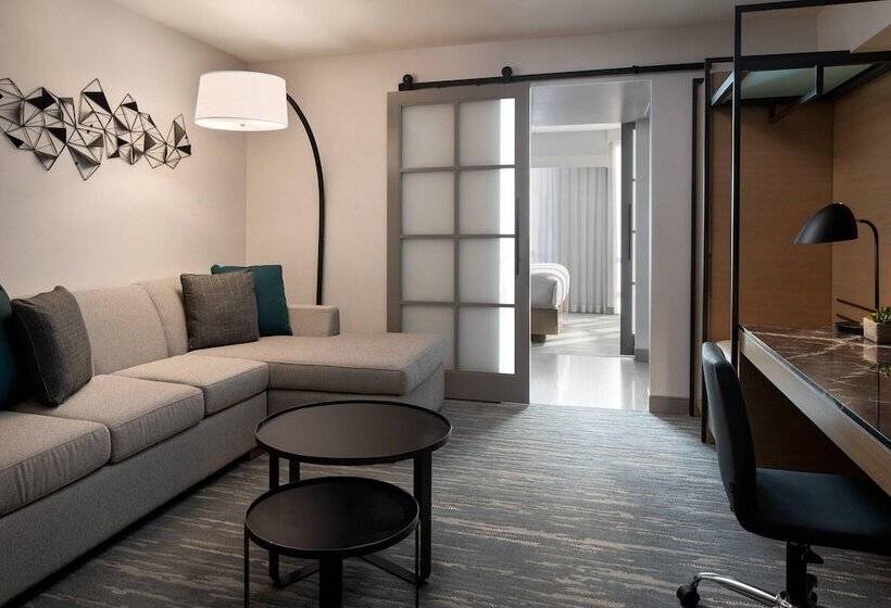 ホテル Vancouver Airport Marriott