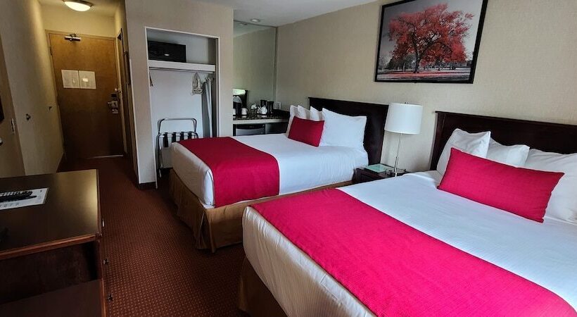 Отель Surestay By Best Western Richmond Vancouver Airport