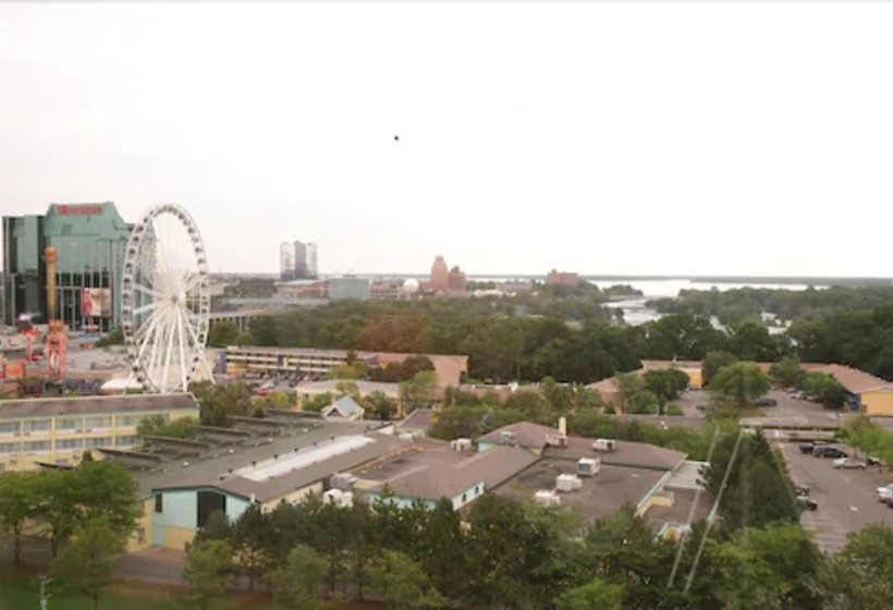 Vittoria Hotel & Suites