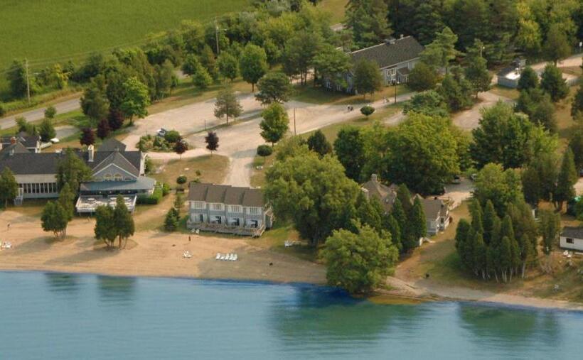 Isaiah Tubbs Resort & Conference Centre