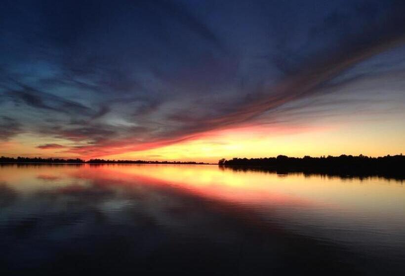 Isaiah Tubbs Resort & Conference Centre