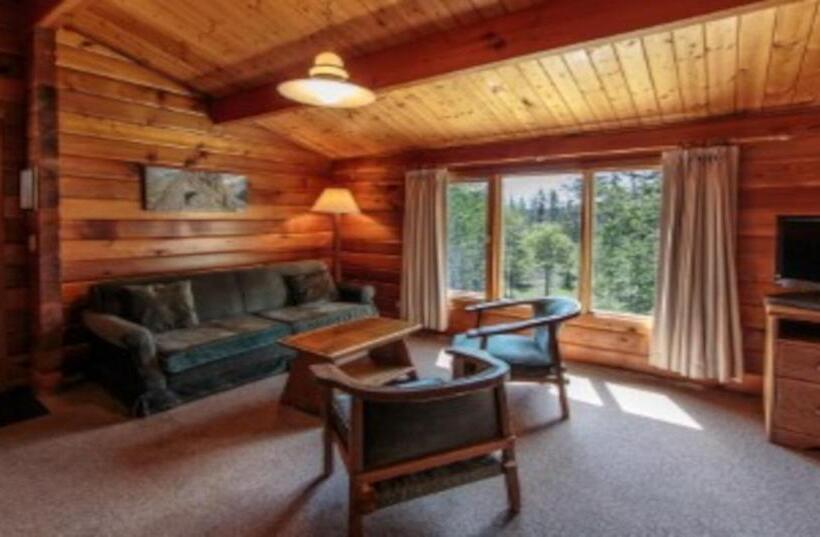 Jasper House Bungalows